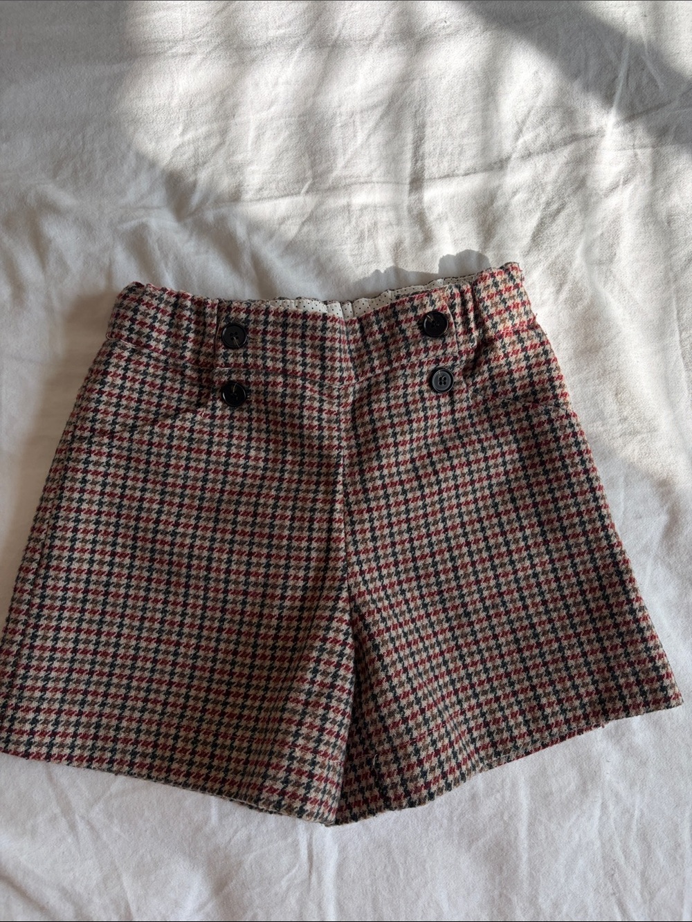 Classic Houndstooth Women's Shorts in Red and Black